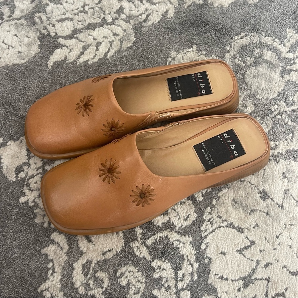 Diba Tease Vintage Leather Floral Embroidered Slip in Mule